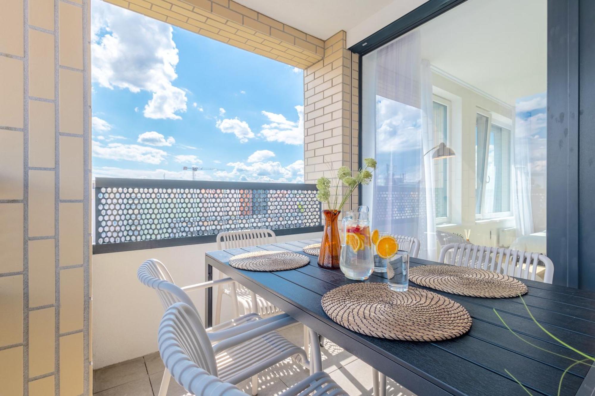 Bright 2Br - 7Th Floor, Balcony, Free Parking By Gravity Prague Lägenhet Exteriör bild
